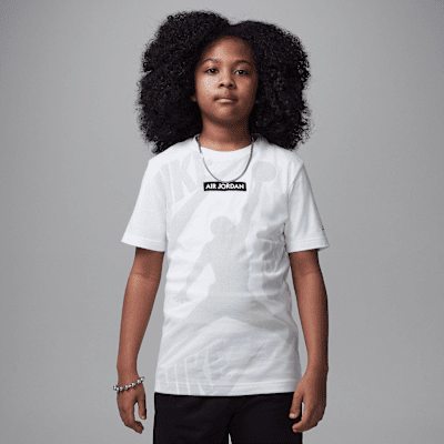 【Jordan】4カラー 袖ロゴ 半袖 Tシャツ / 送料無料 NIKE公式】ジョーダン ジュニア エア ジョーダン 4 レトロ
